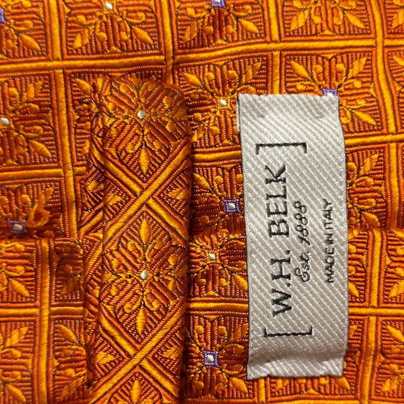 W.H. Belk 100% Silk Tie, Made in Italy, 61" x 4" - Picture 3 of 5